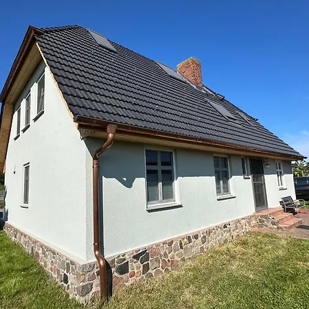 Fischerhus37 Kranichwiese *